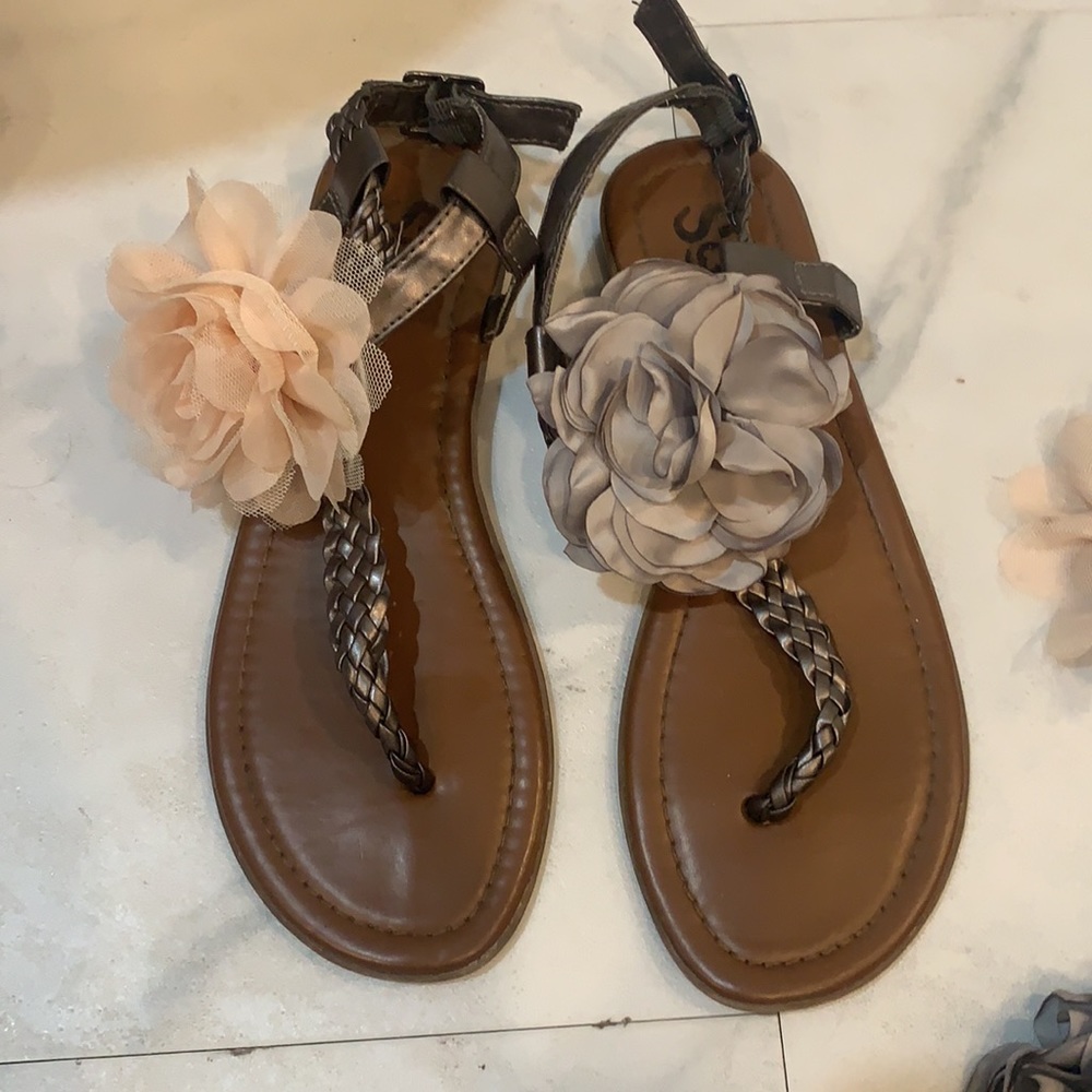 Modified-/Interchangeable T-Strap Sandals